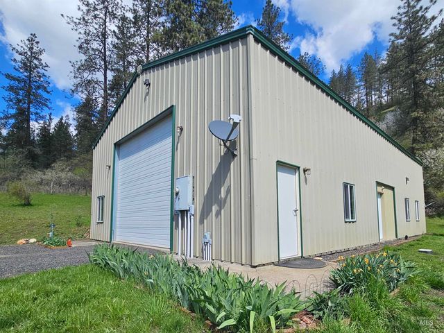 115 Weedmark Way, Kamiah, ID 83536