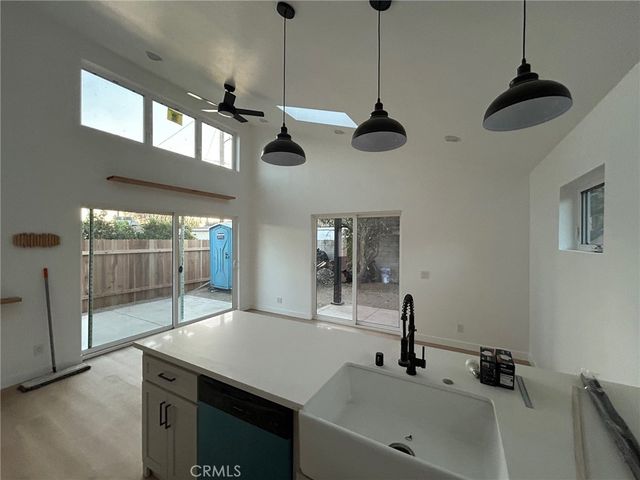 16124 San Fernando Mission Boulevard, Granada Hills, CA 91344