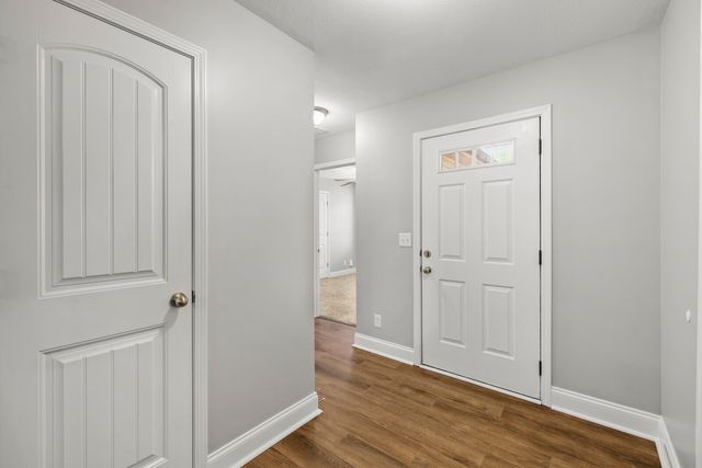 424 Leslie Wood Dr, Clarksville, TN 37040