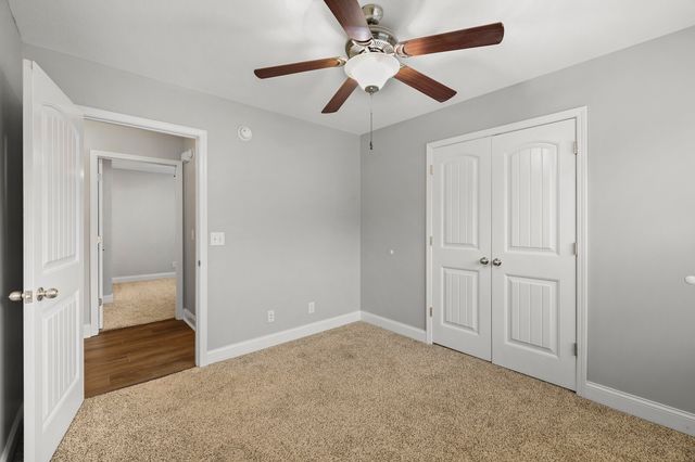 424 Leslie Wood Dr, Clarksville, TN 37040