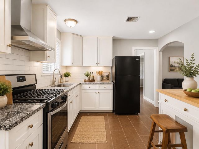 11914 Meadowfair Street, Houston, TX 77076