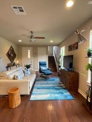 2811 Corbin LN, Austin, TX 78704