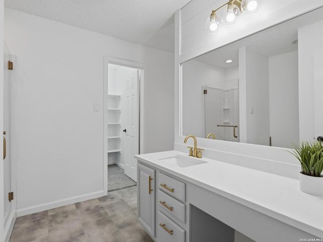 1687 Fir Cir, Schertz, TX 78154