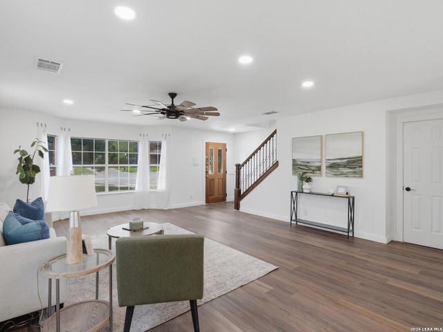 1687 Fir Cir, Schertz, TX 78154