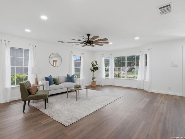 1687 Fir Cir, Schertz, TX 78154