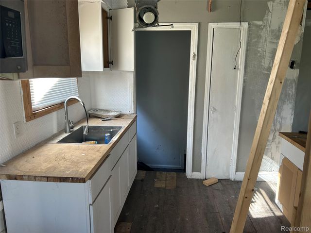 456 W Margaret Street, Detroit, MI 48203