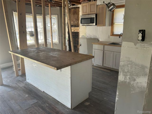 456 W Margaret Street, Detroit, MI 48203