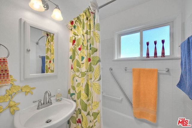 12467 Beatrice Street, Los Angeles, CA 90066