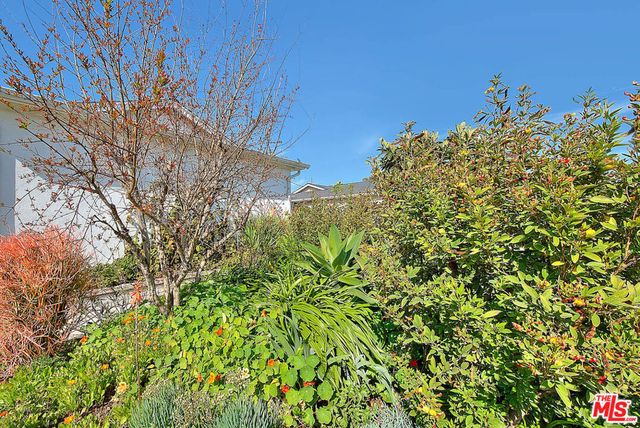 12467 Beatrice Street, Los Angeles, CA 90066