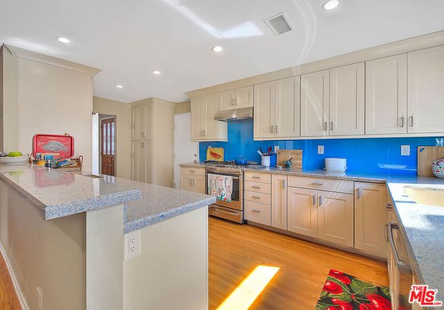 12467 Beatrice Street, Los Angeles, CA 90066