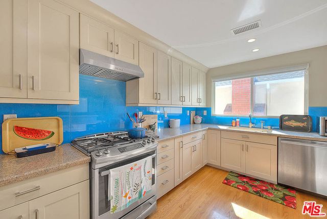 12467 Beatrice Street, Los Angeles, CA 90066