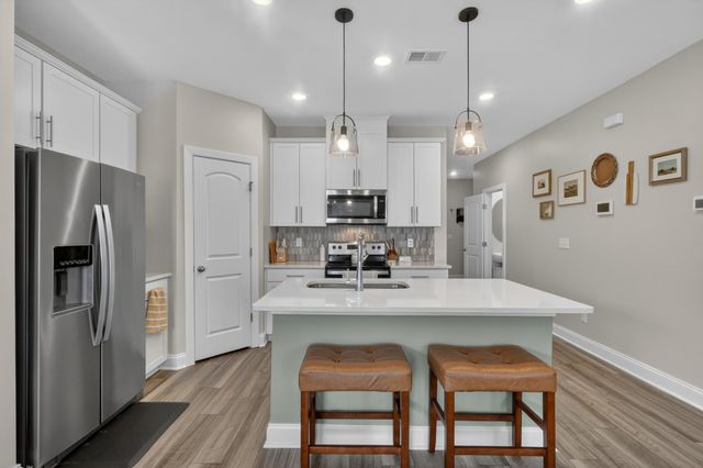 4524 Skywood Ln, Nashville, TN 37207