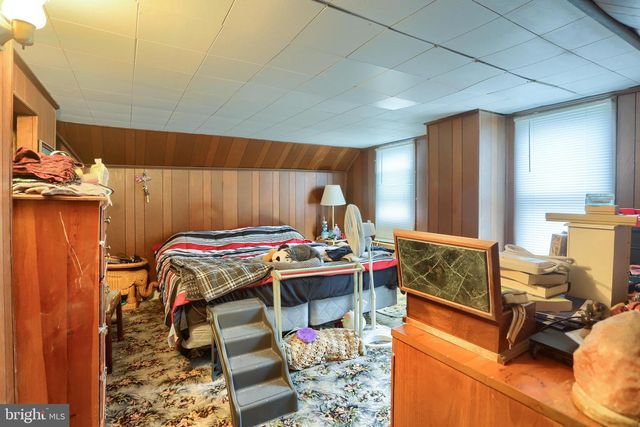 300-302 W MAIN ST, Lykens, PA 17048