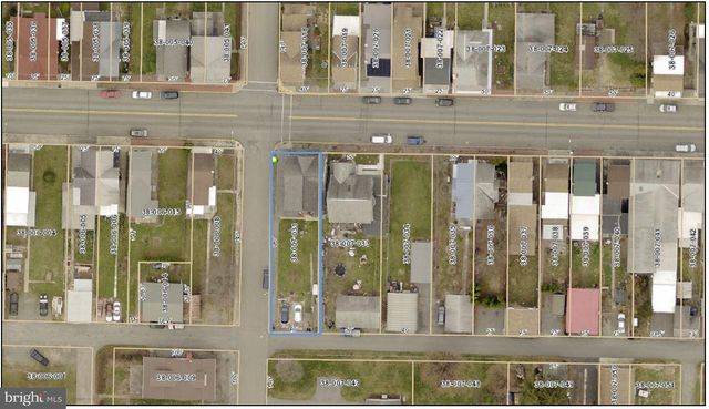 300-302 W MAIN ST, Lykens, PA 17048