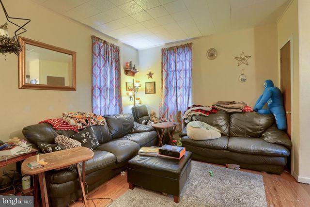 300-302 W MAIN ST, Lykens, PA 17048