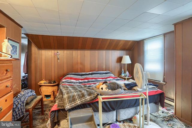 300-302 W MAIN ST, Lykens, PA 17048