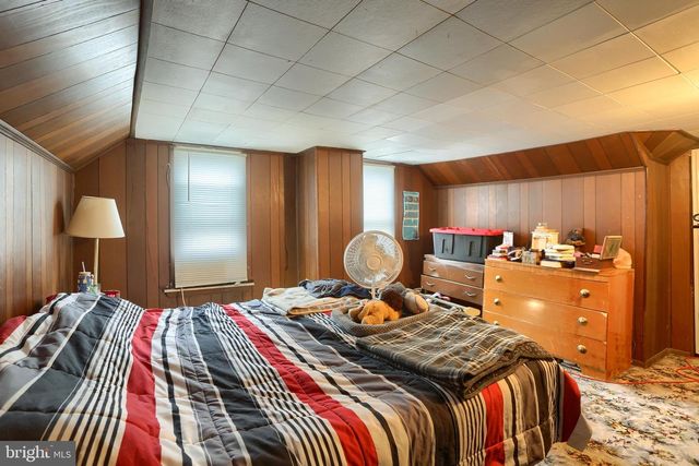 300-302 W MAIN ST, Lykens, PA 17048