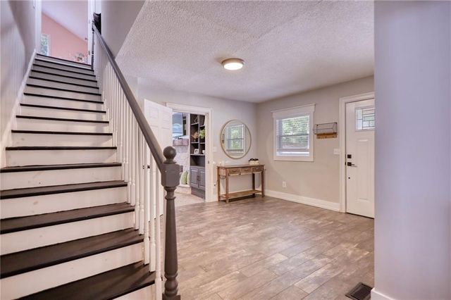 222 W River Bend Drive W, Eatonton, GA 31024
