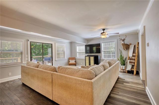 222 W River Bend Drive W, Eatonton, GA 31024