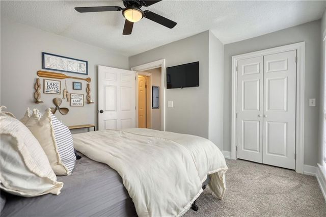 222 W River Bend Drive W, Eatonton, GA 31024