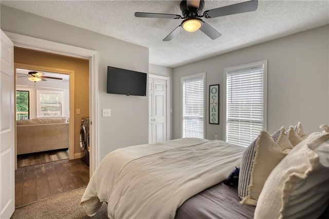 222 W River Bend Drive W, Eatonton, GA 31024
