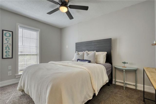 222 W River Bend Drive W, Eatonton, GA 31024