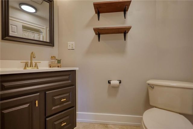 222 W River Bend Drive W, Eatonton, GA 31024