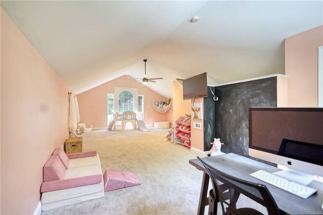 222 W River Bend Drive W, Eatonton, GA 31024