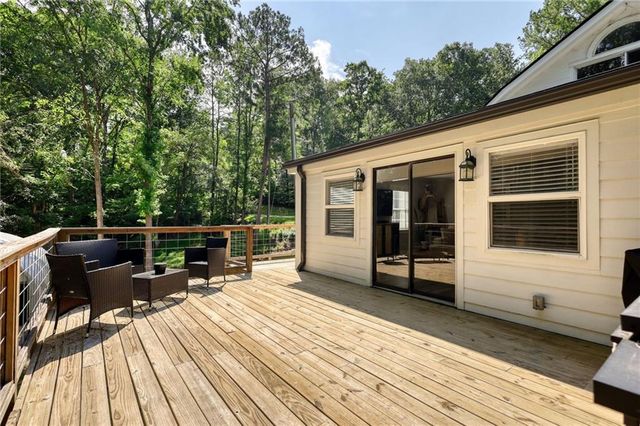 222 W River Bend Drive W, Eatonton, GA 31024