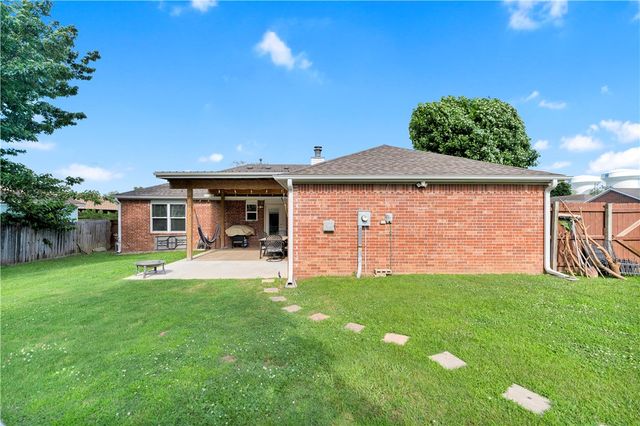 1606 24th Place, Rogers, AR 72758