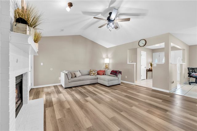 1606 24th Place, Rogers, AR 72758