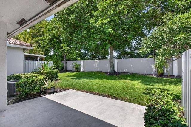 1263 SW 48th Terrace, Deerfield Beach, FL 33442