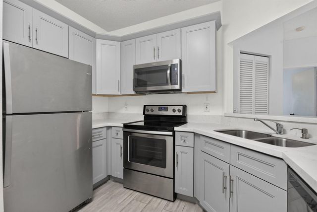 1263 SW 48th Terrace, Deerfield Beach, FL 33442