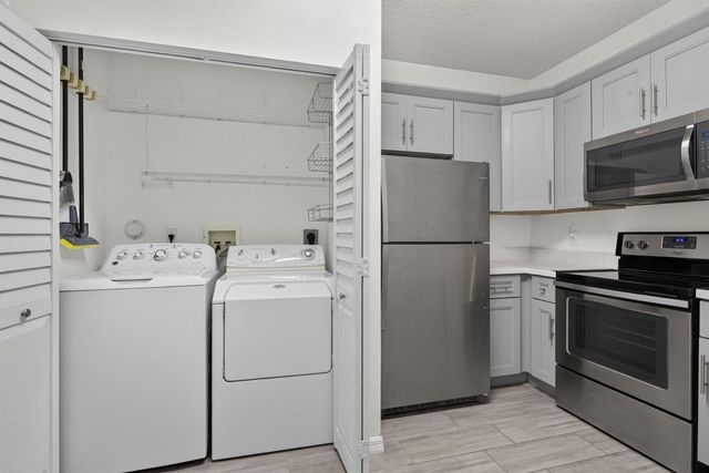 1263 SW 48th Terrace, Deerfield Beach, FL 33442