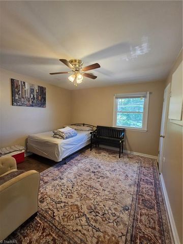 101 Oxford Place 17, High Point, NC 27262