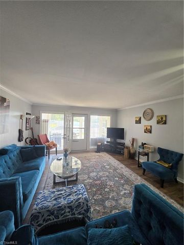101 Oxford Place 17, High Point, NC 27262
