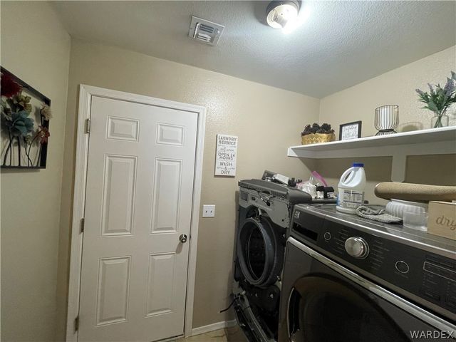 3315 E El Tovar Avenue, Kingman, AZ 86409