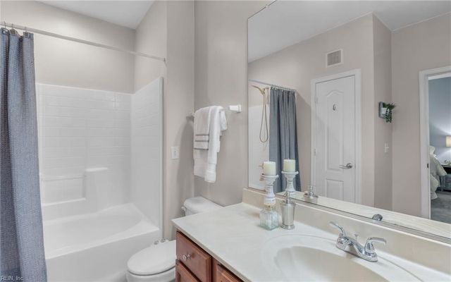 5317 Warminster Dr Unit 103, Virginia Beach, VA 23455