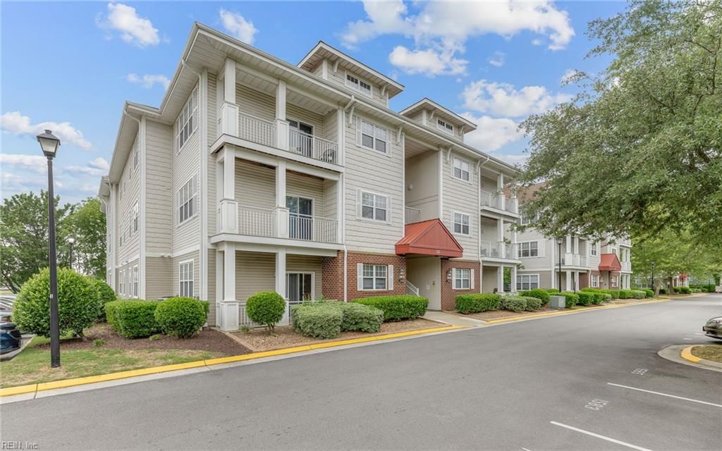 5317 Warminster Dr Unit 103, Virginia Beach, VA 23455