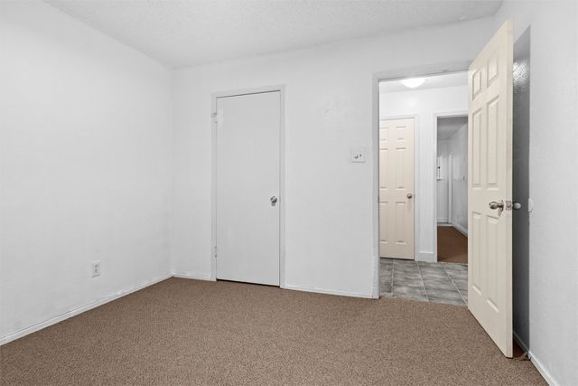 1133 Park Center Court, Saginaw, TX 76179