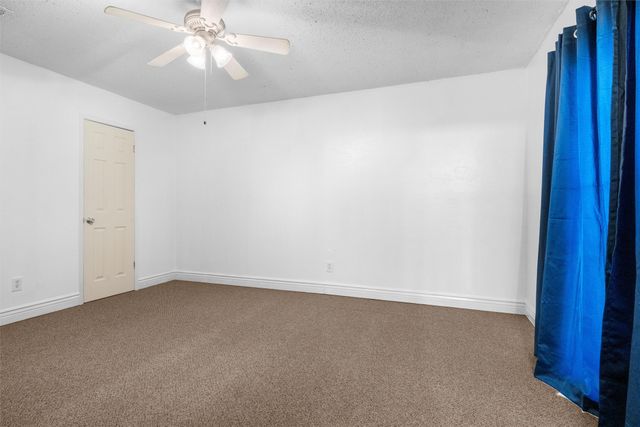 1133 Park Center Court, Saginaw, TX 76179