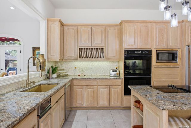 30 Devon Wood, San Antonio, TX 78257