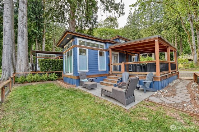 990 Lake Whatcom Boulevard #11, Sedro Woolley, WA 98284