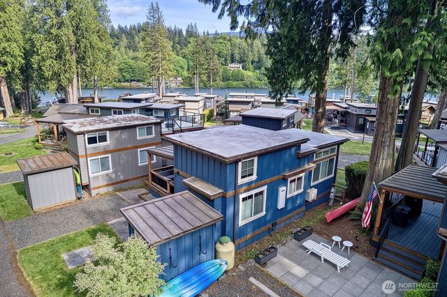 990 Lake Whatcom Boulevard #11, Sedro Woolley, WA 98284