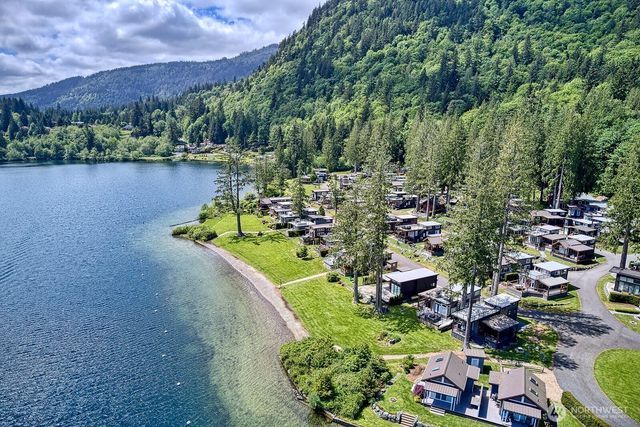 990 Lake Whatcom Boulevard #11, Sedro Woolley, WA 98284