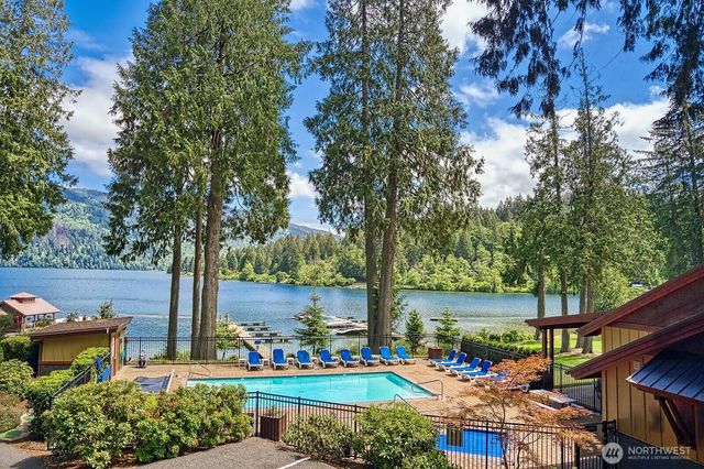 990 Lake Whatcom Boulevard #11, Sedro Woolley, WA 98284