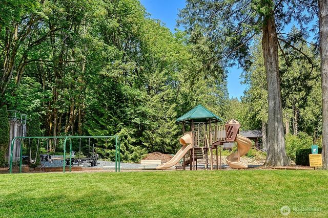 990 Lake Whatcom Boulevard #11, Sedro Woolley, WA 98284
