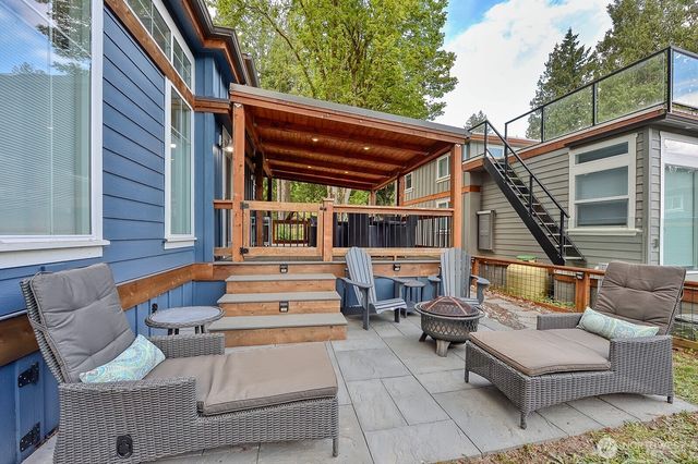 990 Lake Whatcom Boulevard #11, Sedro Woolley, WA 98284