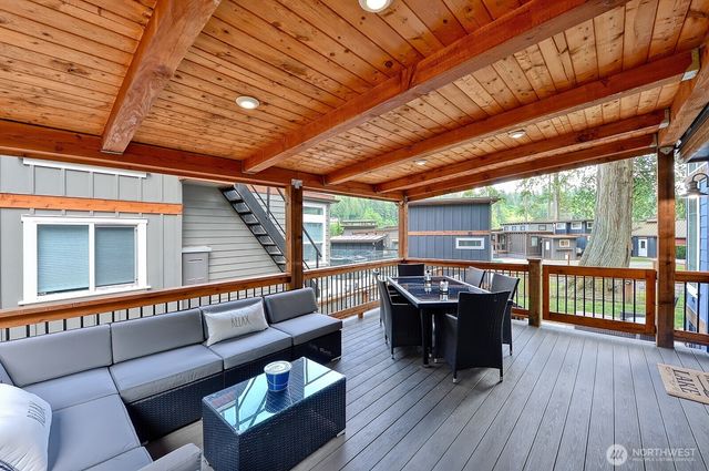 990 Lake Whatcom Boulevard #11, Sedro Woolley, WA 98284