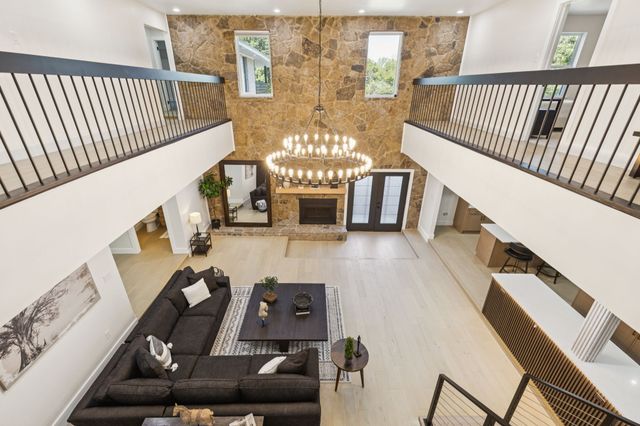 4216 Kelly Elliott Road, Arlington, TX 76016